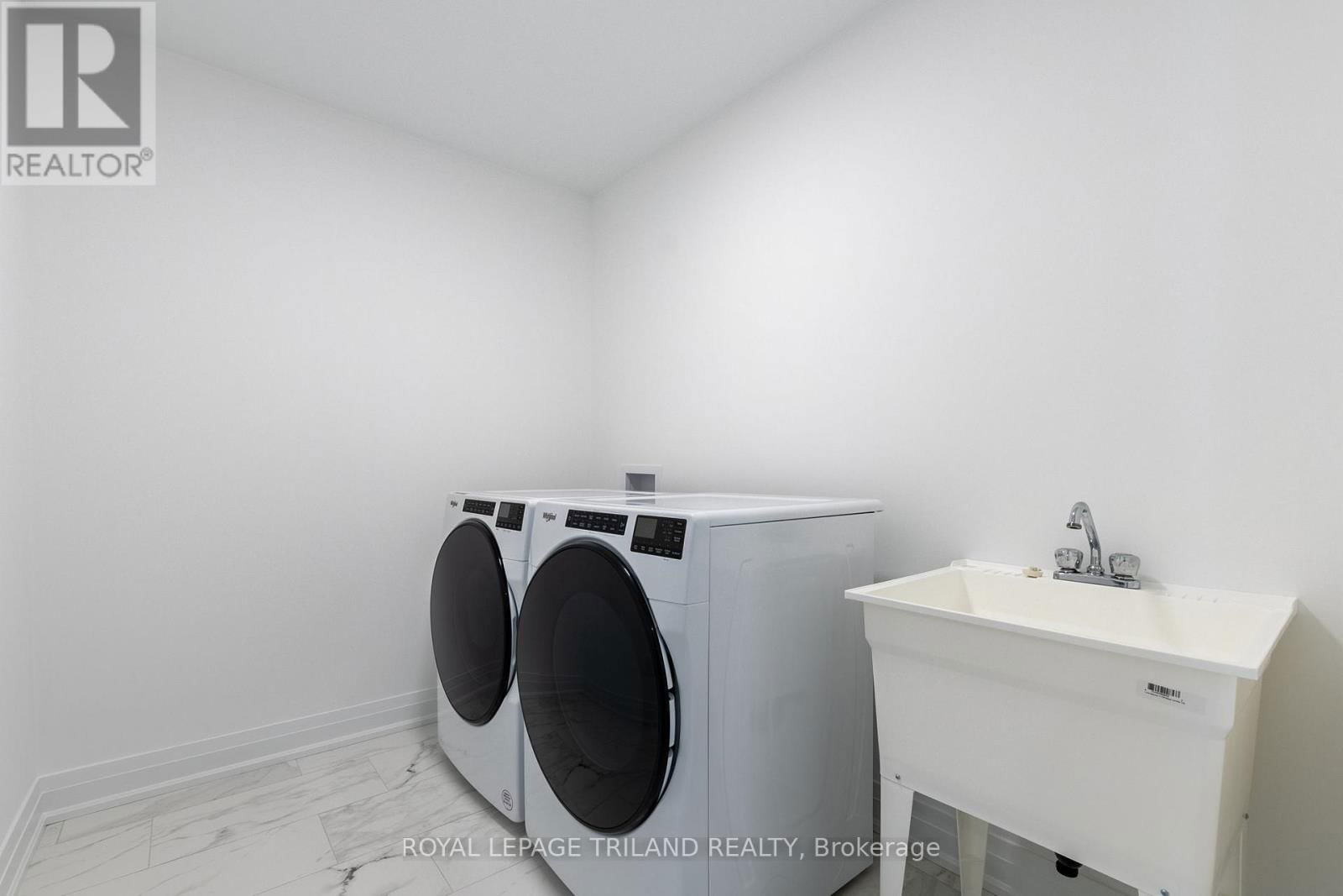 18 - 101 SWALES AVENUE Image 34