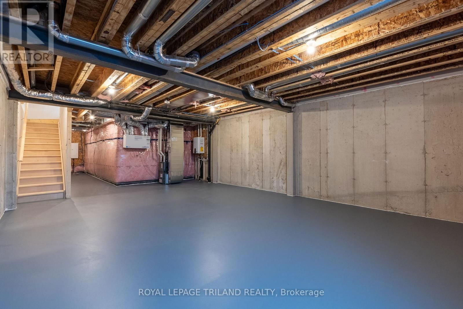 18 - 101 SWALES AVENUE Image 36