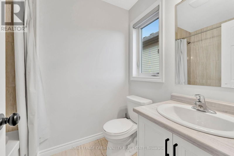 104 Sass Crescent  Brant (Paris), N3L0A9 | Image 35