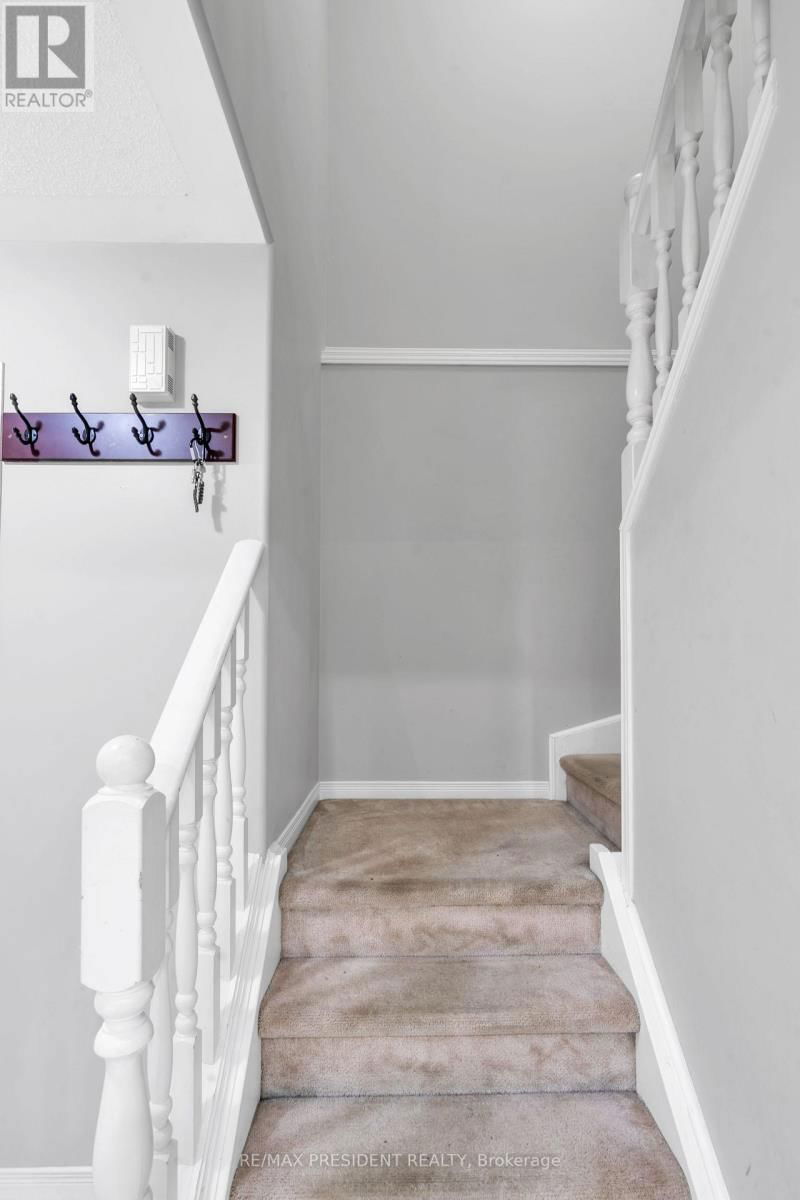 1370 Baycliffe Place  London, N5Y5N5 | Image 15