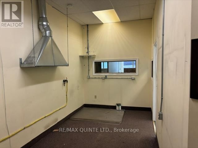 B - 103B DUNDAS STREET W Image 7