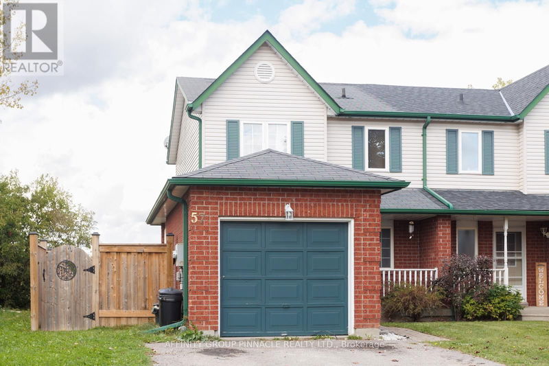 57 Cottingham Crescent  Kawartha Lakes (Lindsay), K9V1T9 | Image 2