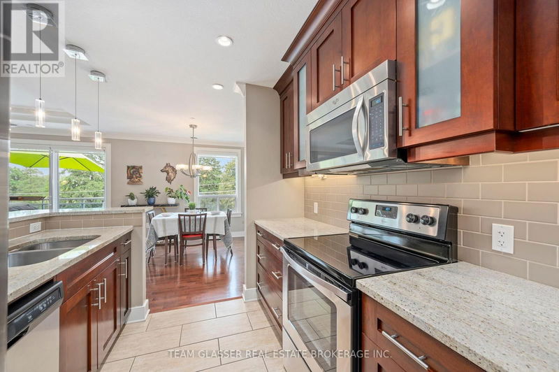  414 - 320 Sugarcreek Trail  London, N6H0G3 | Image 5