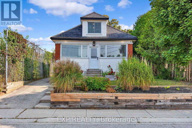 124 Whitney Place  Kitchener, N2G2X7 | Image 1