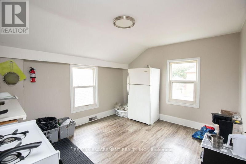 24 DUKE Street  Brantford, N3T3T4 | Image 33