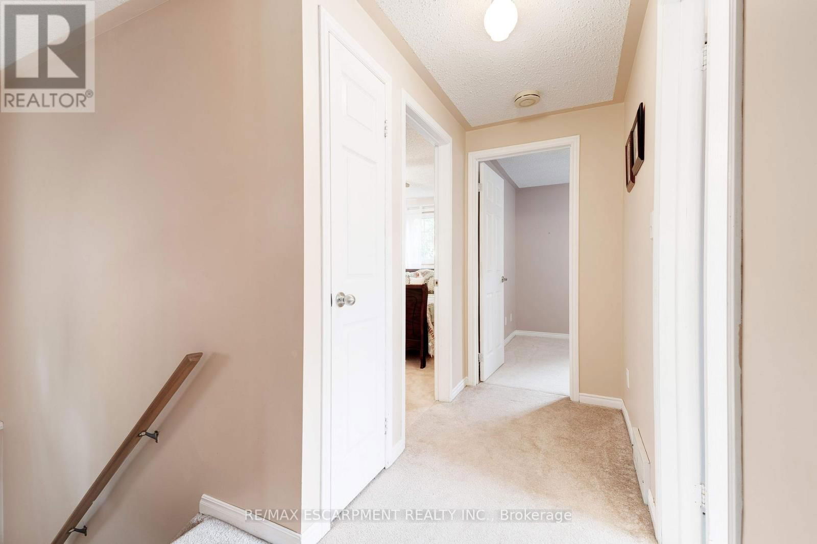 20 ELMVALE COURT Image 17