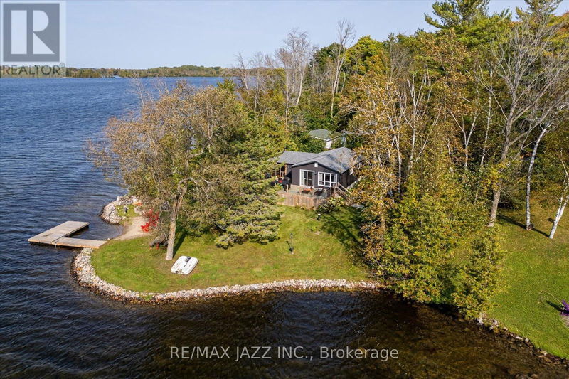 33 Hillcrest Avenue  Kawartha Lakes, K0M2B0 | Image 2