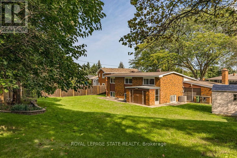 10 Vera Court  Hamilton (Corman), L8K4G8 | Image 23