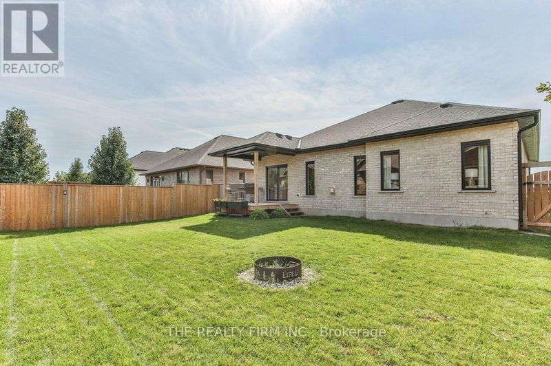 153 Collins Way  Strathroy-Caradoc (SE), N7G0G2 | Image 35