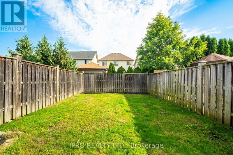 23 Fox Run null  Hamilton (Waterdown), L0R2H8 | Image 35