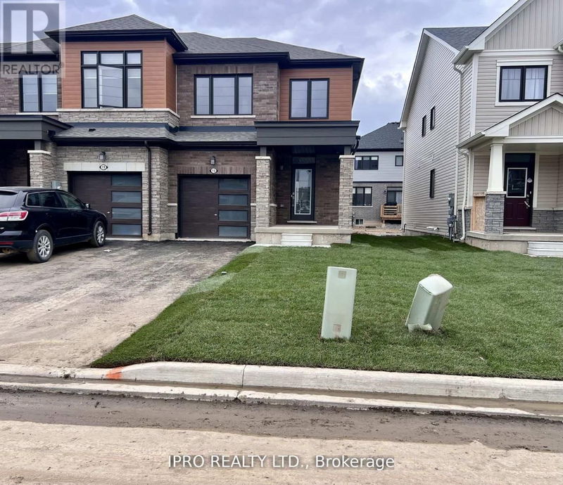 15 Lavender Road  Thorold, L3B0L4 | Image 1