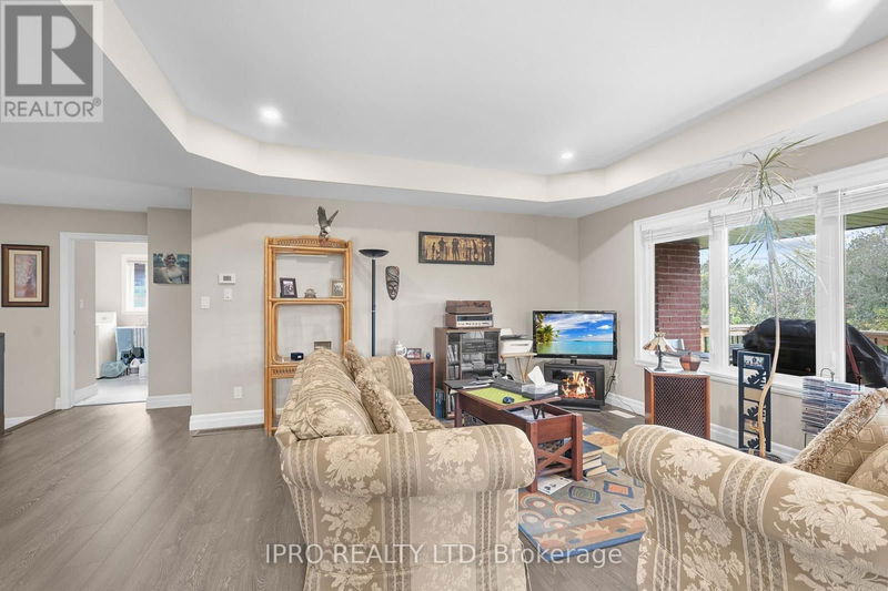 11 CATTAIL Crescent  Quinte West, K8V0J3 | Image 10