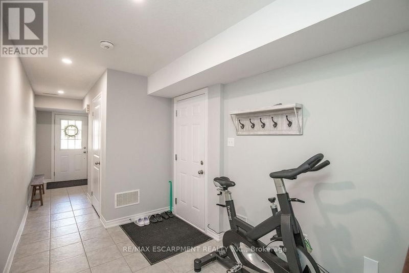 81 Hugill Way  Hamilton (Waterdown), L8B0A3 | Image 5