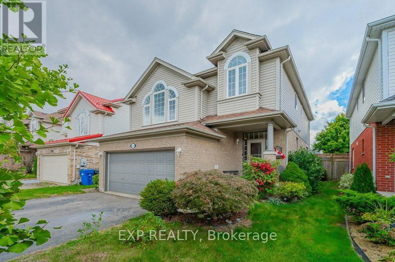 43 Peer Drive  Guelph (Kortright Hills), N1C1H1 | Image 2