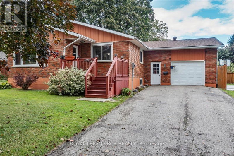 210 Weber Street  Wellington North (Mount Forest), N0G2L1 | Image 2