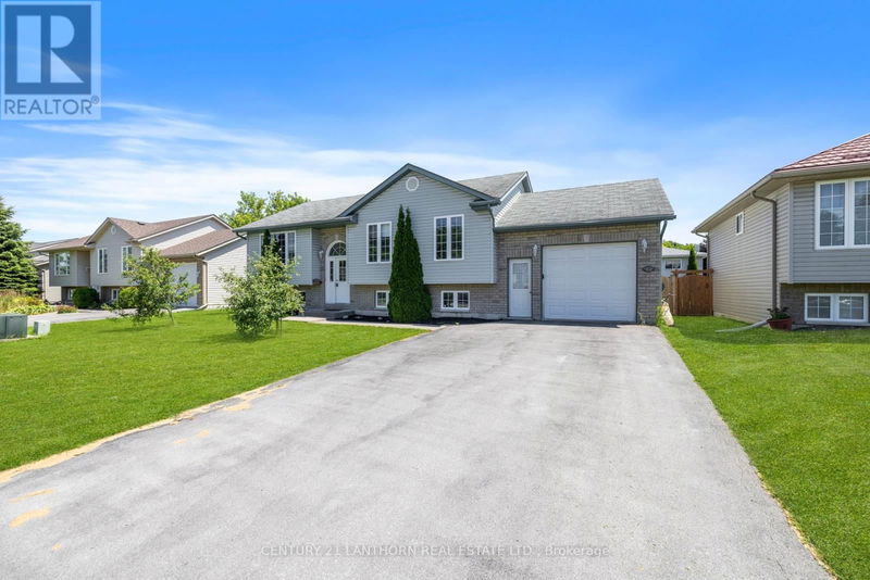 15 Jason Crescent  Quinte West, K8V6V1 | Image 1