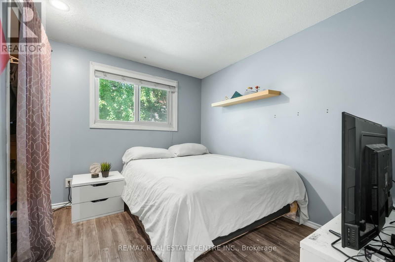 169 Pinedale Drive  Kitchener, N2E1K2 | Image 21