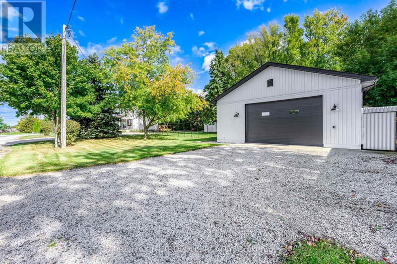 6730 O'banwell Street  Plympton-Wyoming (Plympton Wyoming), N0N1E0 | Image 34