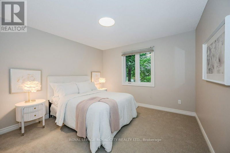 128 Harvard Road  Guelph (Hanlon Creek), N1G3R1 | Image 20