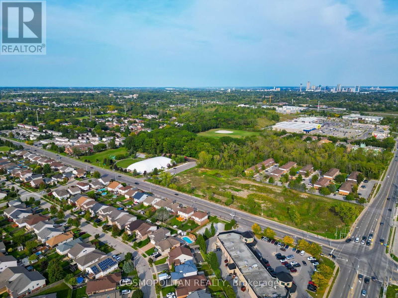 7045 Kalar Road  Niagara Falls, L2H3J6 | Image 31