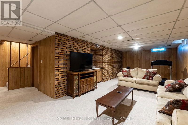 696 Barclay Place  London, N6K1T7 | Image 33