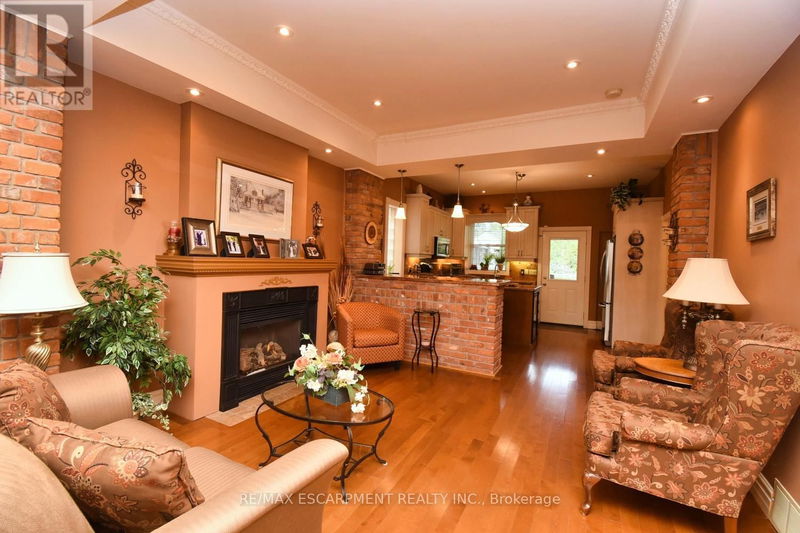 152 HOMEWOOD Avenue  Hamilton (Kirkendall), L8P2M5 | Image 11