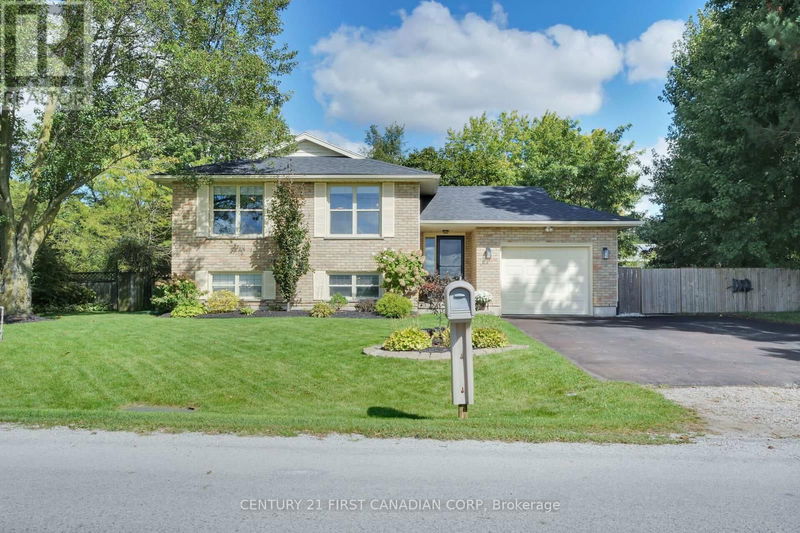 22630 Rougham Road  Strathroy-Caradoc (Mount Brydges), N0L1W0 | Image 1