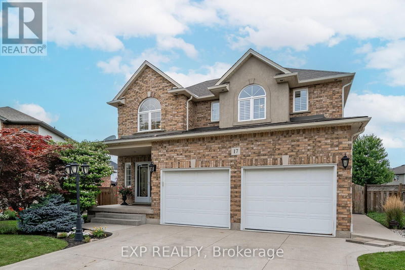 17 Hillcroft Drive  Hamilton (Stoney Creek Mountain), L8J3W6 | Image 2