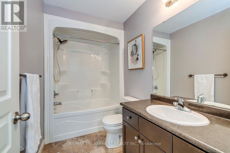 105 Highgate Drive  Hamilton (Stoney Creek), L8J3P2 | Image 28