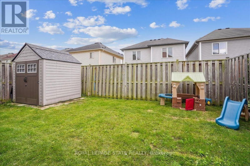 51 Gowland Drive  Hamilton (Binbrook), L0R1C0 | Image 32