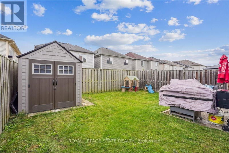 51 Gowland Drive  Hamilton (Binbrook), L0R1C0 | Image 33