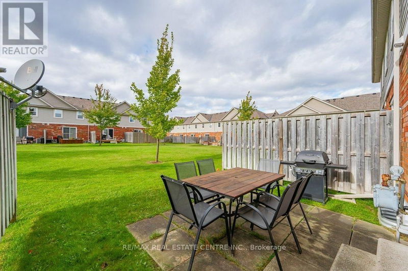  52 - 124 Gosling Gardens  Guelph (Clairfields), N1G5K6 | Image 14