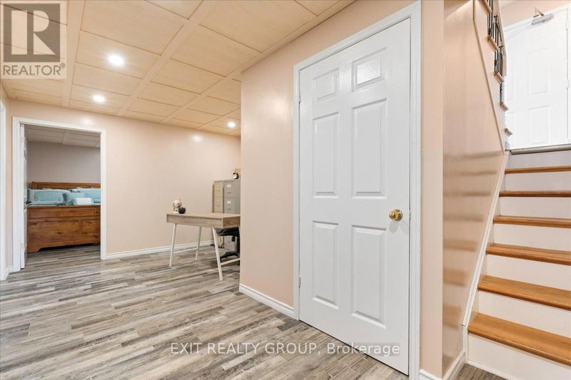 110 Canal Street  Quinte West, K8V4K7 | Image 22