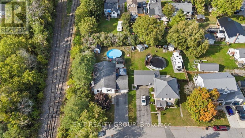 110 Canal Street  Quinte West, K8V4K7 | Image 38