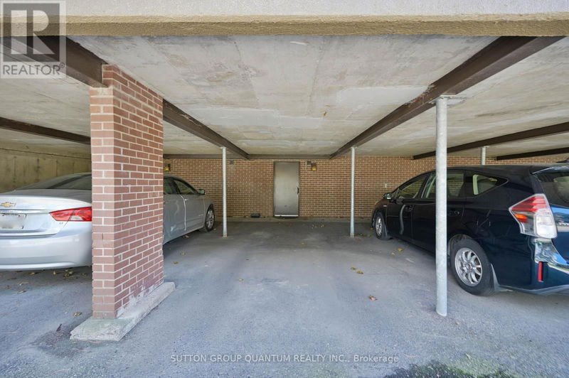  15 - 17 Gibson Drive  Kitchener, N2B2P3 | Image 32