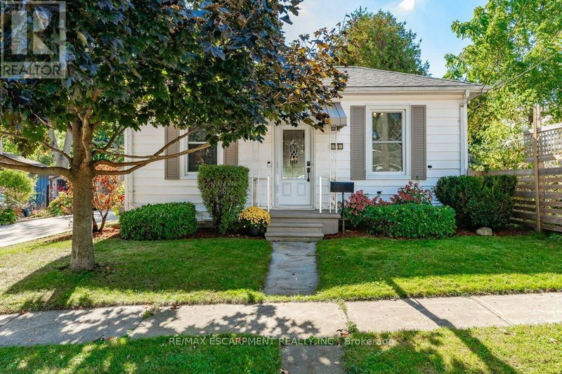 11 Fergus Street  Guelph (Central West), N1H5K7 | Image 1