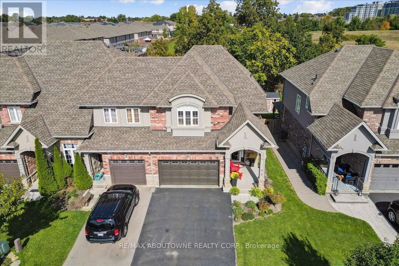 52 Madonna Drive  Hamilton (Carpenter), L0R1W0 | Image 2