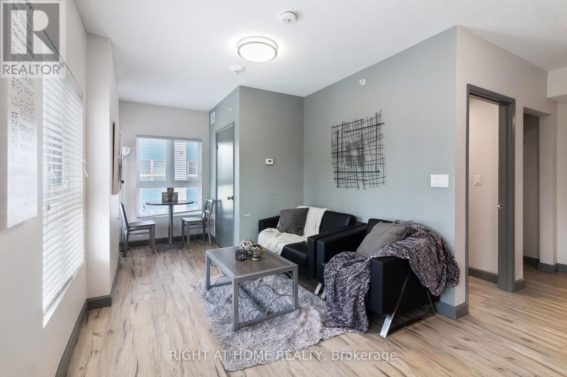  156 - 258A SUNVIEW Street North Waterloo, N2L0H6 | Image 3