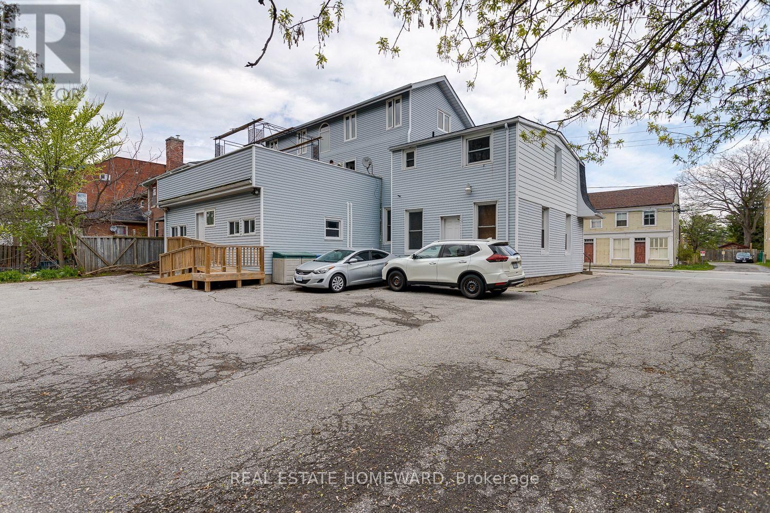 319 DIVISION STREET Image 11