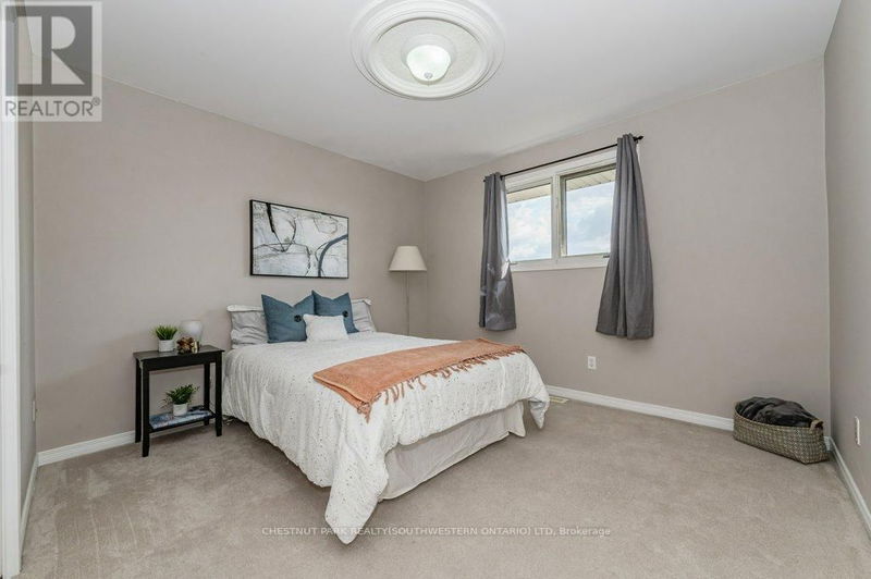 146 Cityview Drive North Guelph (Grange Hill East), N1E6Y5 | Image 25