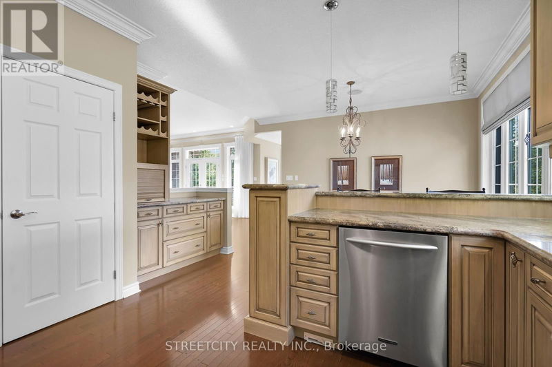  #10 - 7222 Clayton Walk  London, N6P1W1 | Image 12