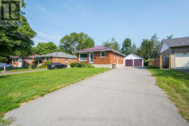 18 Harris Crescent  Belleville, K8P2M6 | Image 2