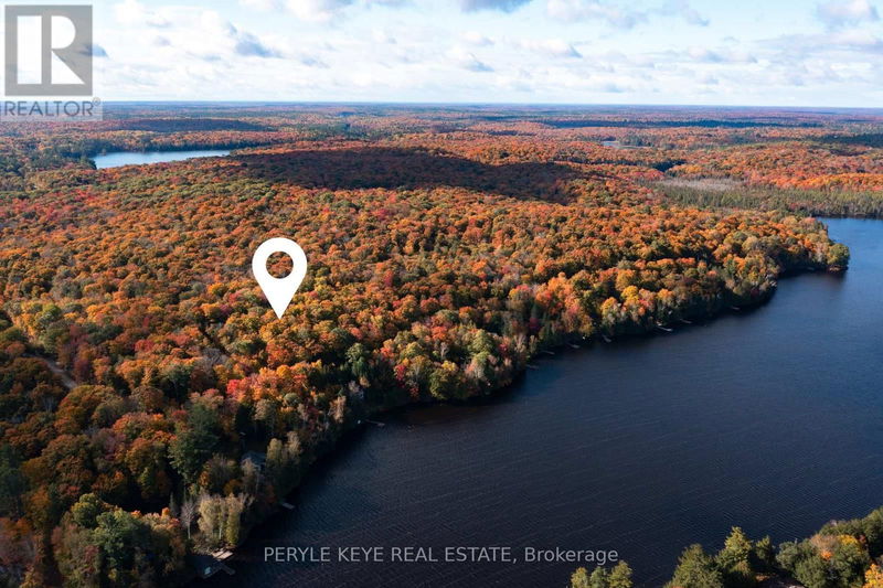 N/A South Menominee Lake Road  Lake of Bays, P1H2J3 | Image 9