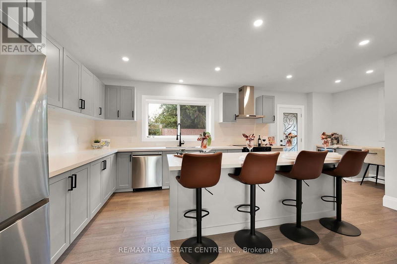 495-497 Mary Street  Woodstock, N4S4S6 | Image 4