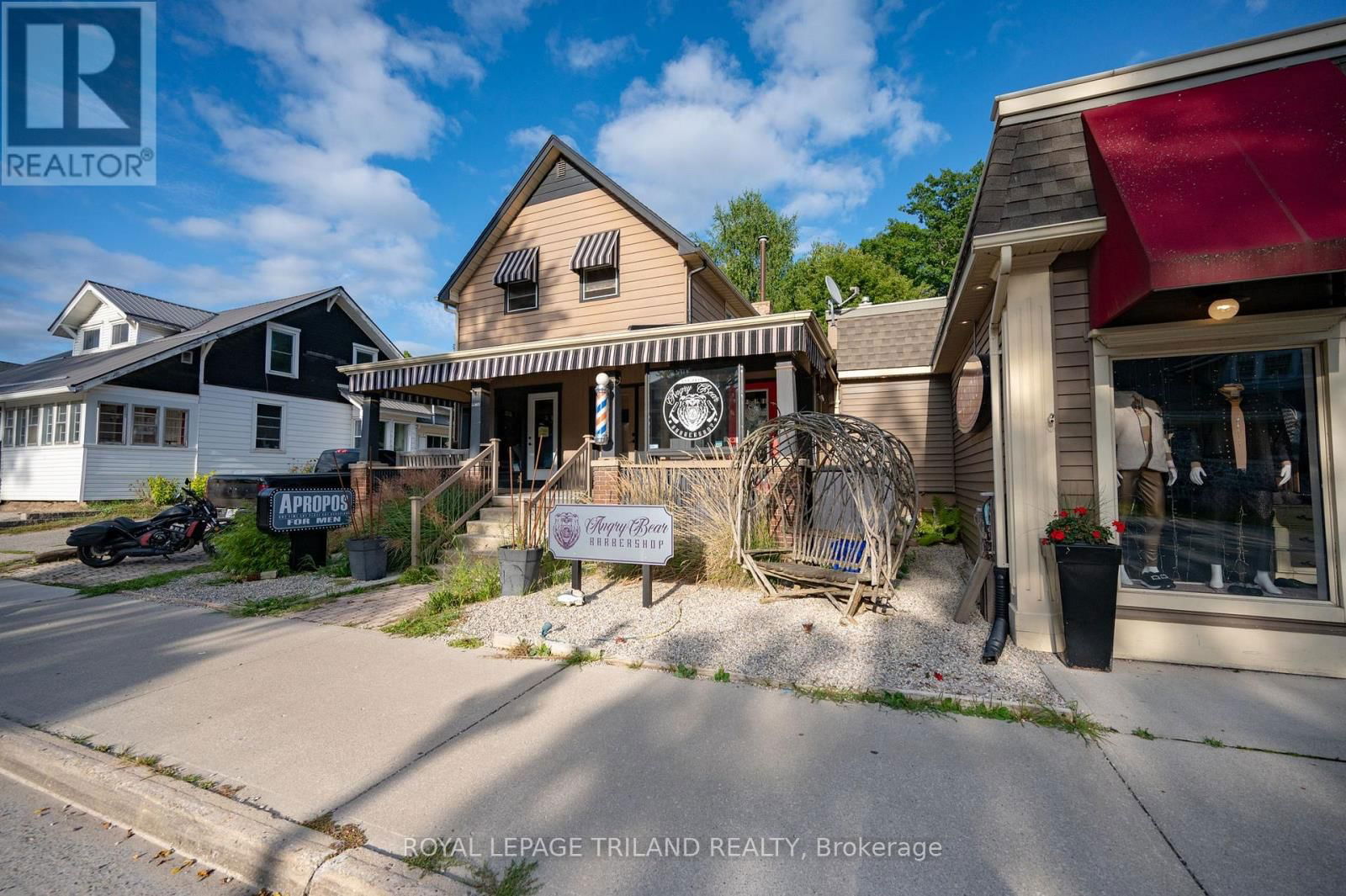 227 COLBORNE STREET Image 9