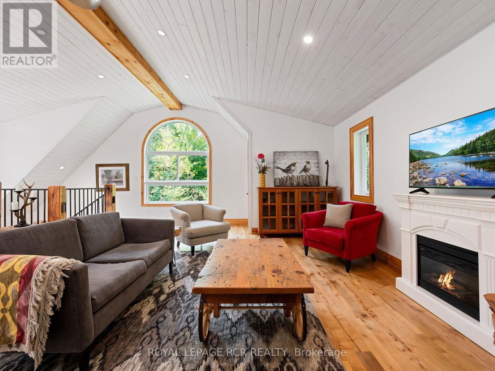 425457 25 SIDEROAD Image 18