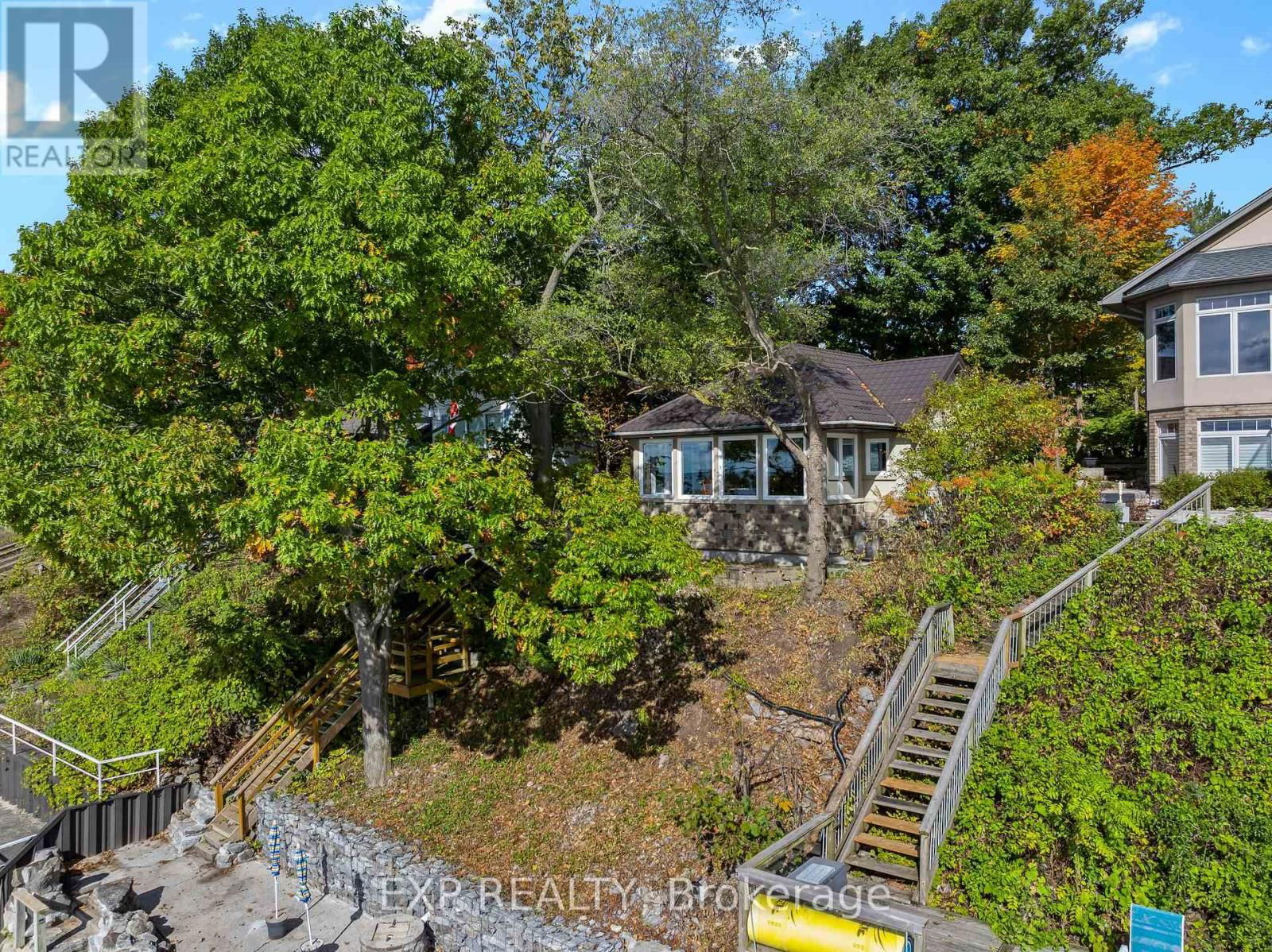 10451 LAKESHORE ROAD Image 15