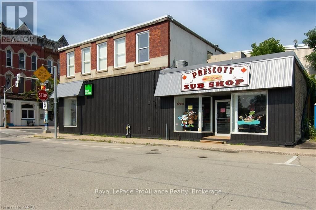 199 KING ST W Image 9