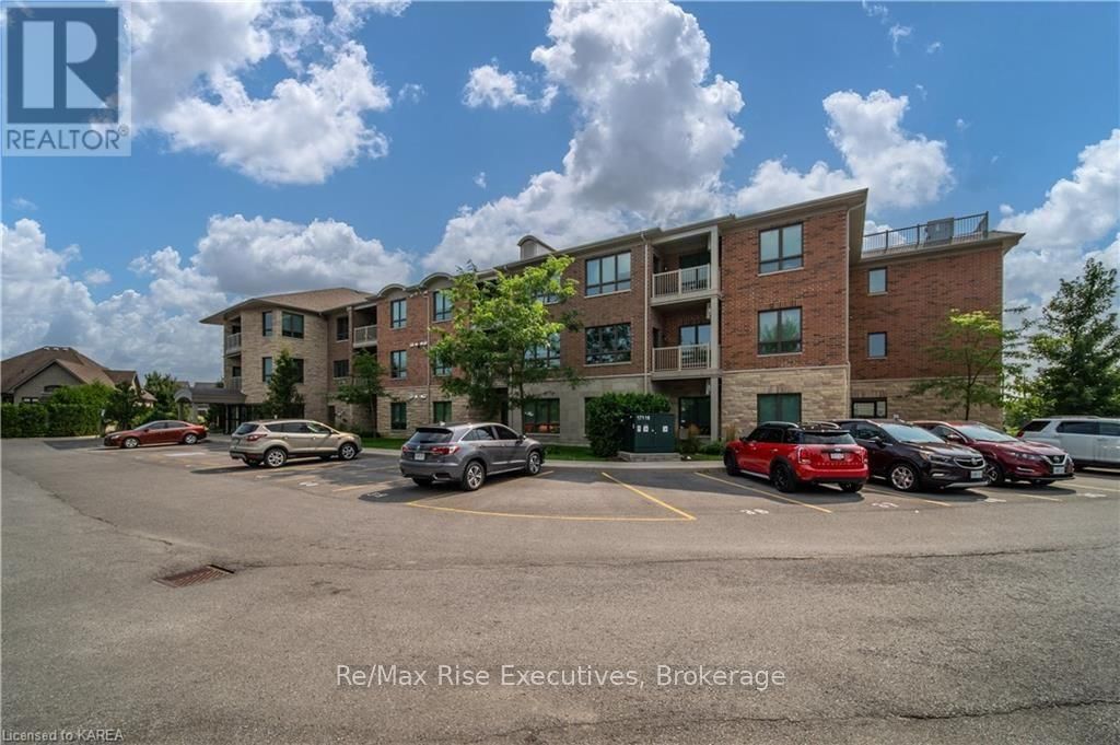 310 - 740 AUGUSTA DRIVE Image 38