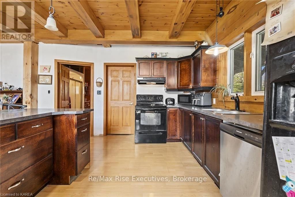 1758 HIGHWAY 15 Image 11